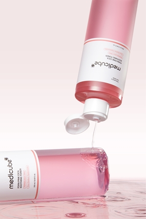 medicube PDRN Pink Cica Soothing Toner brightening facial toner with firming effect