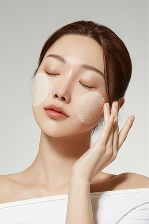 medicube Deep Vita C Pad Revitalising Pads to brighten and smooth the skin