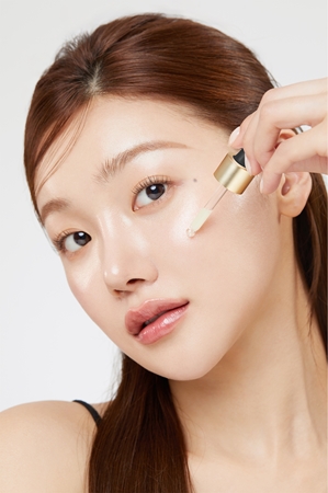 medicube Age-R Vita C Pro Ampoule sérum concentré anti-signes de vieillissement à la vitamine C