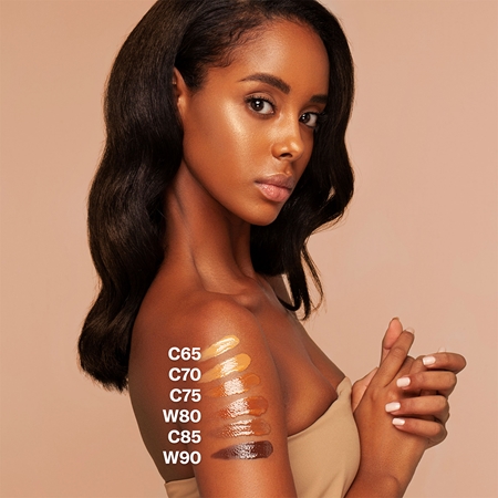 Mesauda Milano The Skin озаряващ хидратиращ фон дьо тен SPF 15