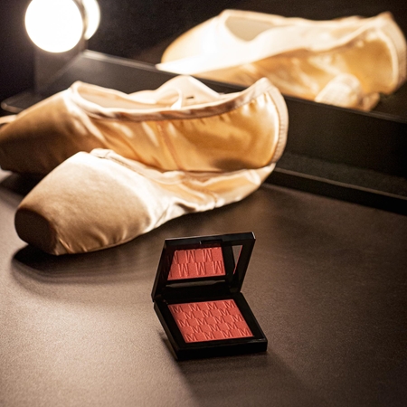 Mesauda Milano At First Blush kompaktní tvářenka