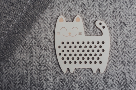 Milin Big Wooden Lacing Toy Cat Sophia aktivity hračka