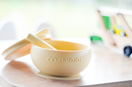 Minikoioi Bowl Yellow miska silikonowa z przyssawką
