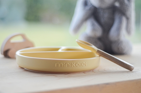 Minikoioi Puzzle Plate Yellow geteilter Teller mit Saugnapf