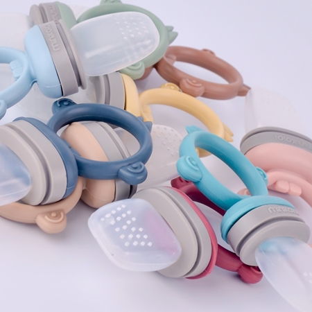 Minikoioi Feeder Teether Mineral Blue/ Powder Grey teething toy for feeding