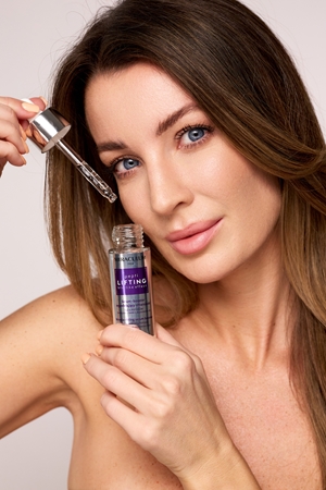 Miraculum Pepti Lifting wrinkle-filling serum protivráskové a liftingové sérum