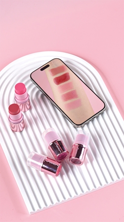 Misslyn You Glow Girl! wielofunkcyjny kosmetyk do makijażu oczu, ust i twarzy