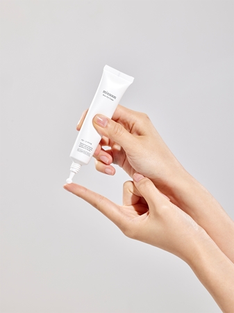 mixsoon Bean Eye Cream crème rafraîchissante yeux avec des ingrédients fermentés