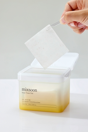 mixsoon Bean Toner Pad tonizuojančios pagalvėlės maitinamojo ir drėkinamojo poveikio