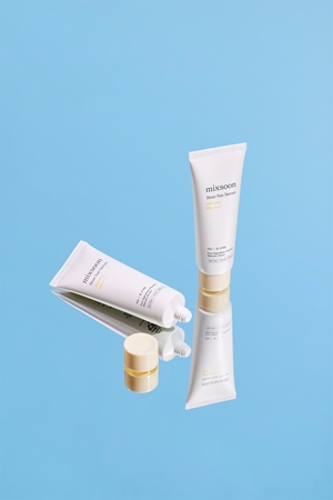 mixsoon Bean Sun Serum Protective Serum with moisturising effect