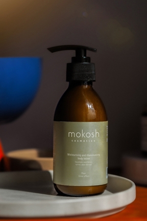 Mokosh Pear bőrélénkítő testtej