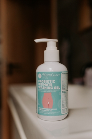 MomCare by Lina Probiotic Intimate Washing Gel probiotic cleansing gel
