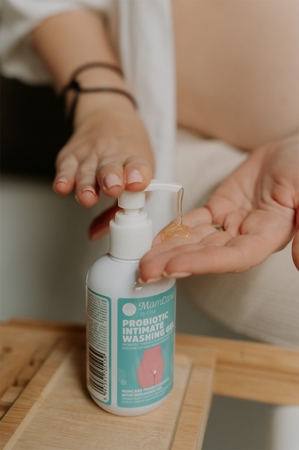 MomCare by Lina Probiotic Intimate Washing Gel probiotic cleansing gel