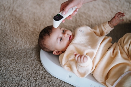 Momini Infrared Thermometer LittleCare termometr bezdotykowy z promieniowaniem podczerwonym
