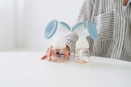 Momini TwinPump Breast Pump electric