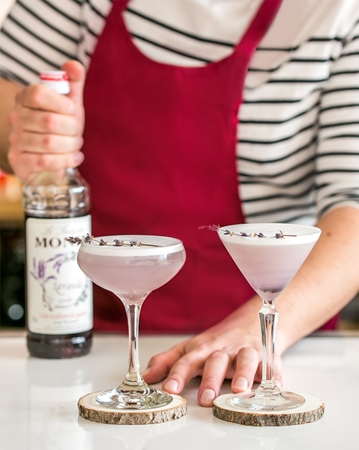 Monin Le Sirop Levandule sirup pro přípravu nápoje