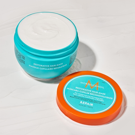 Moroccanoil Repair Restorative Mask αναγεννητική μάσκα για όλους τους τύπους μαλλιών