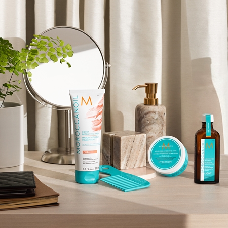 Moroccanoil Hydration Weightless Hydrating Mask masque hydratant en profondeur pour cheveux secs et fragiles