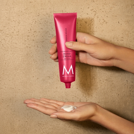 Moroccanoil Body Dahlia Rouge krém na ruce