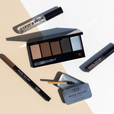 MUA Makeup Academy Lash & Brow rímel transparente para pestanas e sobrancelhas