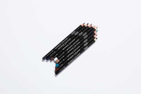 MUA Makeup Academy Intense Colour highly pigmented eye pencil
