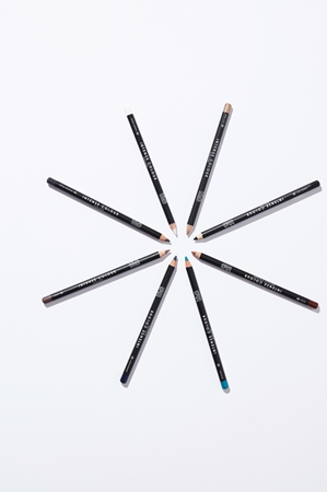 MUA Makeup Academy Intense Colour highly pigmented eye pencil