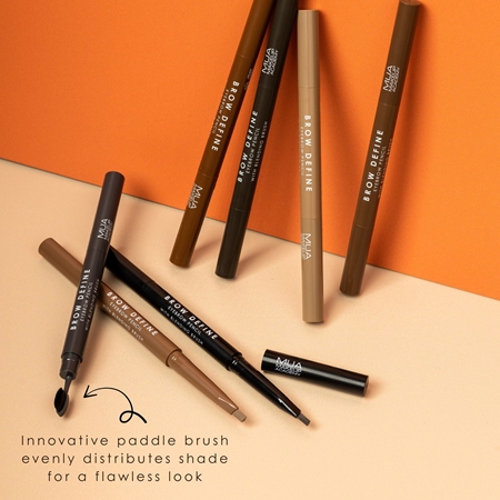MUA Makeup Academy Brow Define Øjenbrynsblyant med børste