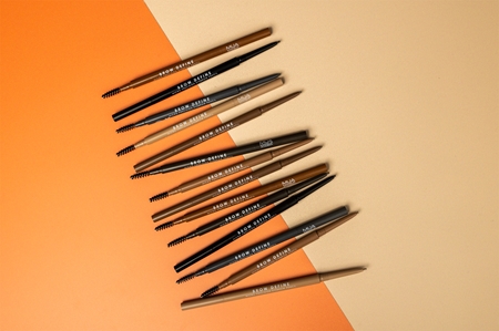MUA Makeup Academy Brow Define crayon sourcils longue tenue avec brosse