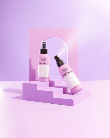 MUA Makeup Academy PRO/BASE Hydra Make-up Fixer Mist with hyaluronic acid