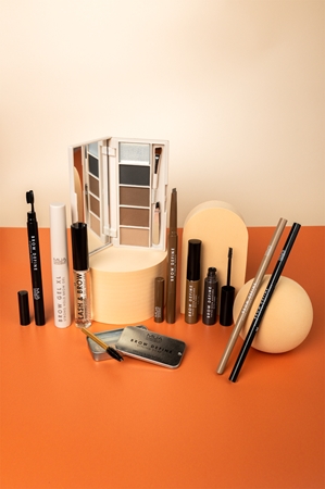 MUA Makeup Academy Brow Define Brow Mascara