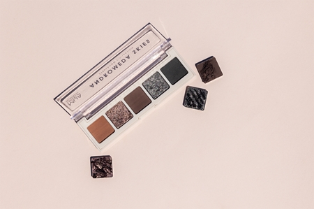 MUA Makeup Academy Eyeshadow Collection 5 Shade Palette palette de fards à paupières