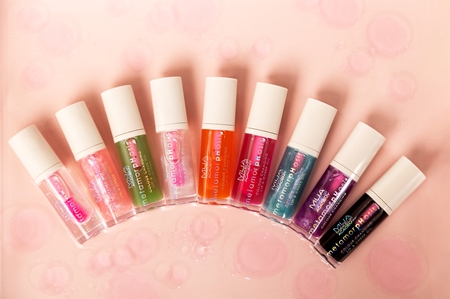 MUA Makeup Academy Metamorphosis Lip Oil for lips and cheeks