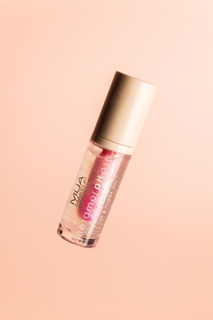 MUA Makeup Academy Metamorphosis Lip Oil for lips and cheeks