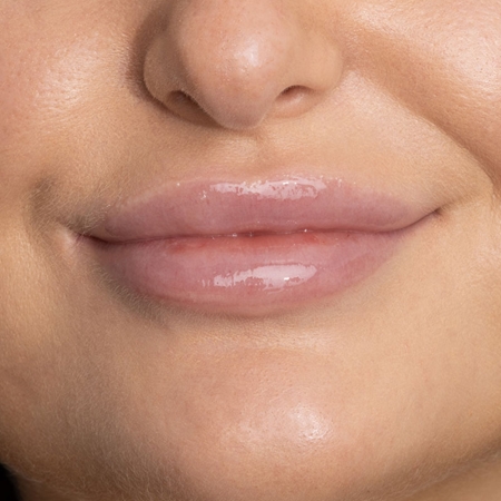 MUA Makeup Academy Hydra Juice Peptide Lip Balm hydratační balzám na rty pro lesk