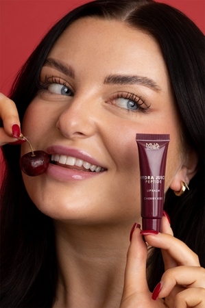 MUA Makeup Academy Hydra Juice Peptide Lip Balm baume à lèvres hydratant brillance