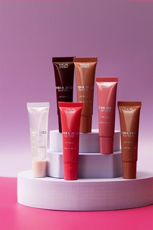 MUA Makeup Academy Hydra-Juice Peptide moisturising lip balm for shine