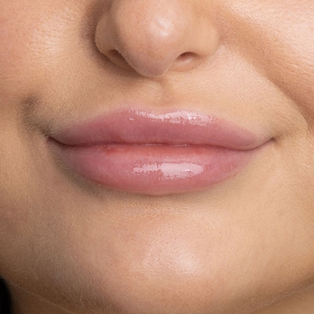 MUA Makeup Academy Hydra-Juice Peptide moisturising lip balm for shine