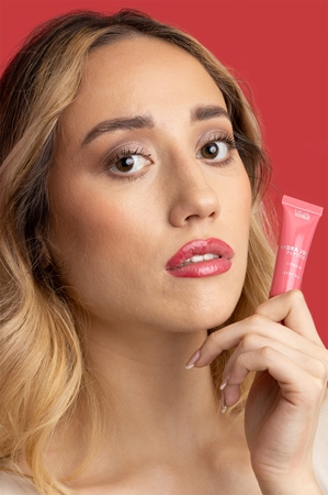 MUA Makeup Academy Hydra Juice Peptide Lip Balm Moisturizing Lip Balm for shine