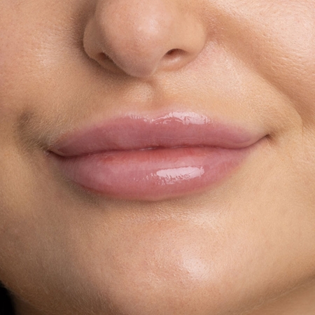 MUA Makeup Academy Hydra Juice Peptide Lip Balm feuchtigkeitsspendendes Lippenbalsam für höheren Glanz