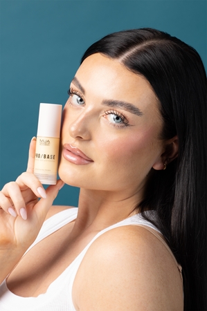 MUA Makeup Academy PRO/BASE Banana Brightening Brightening Makeup Primer