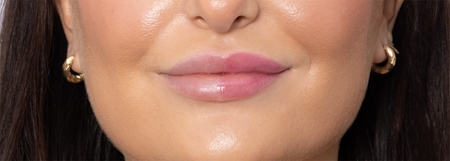 MUA Makeup Academy Metamorphosis ulei pentru buze buze si obraz
