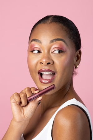 MUA Makeup Academy Hydra Juice Peptide Shimmer Lip Stylo Glittering Lipstick with nourishing effect