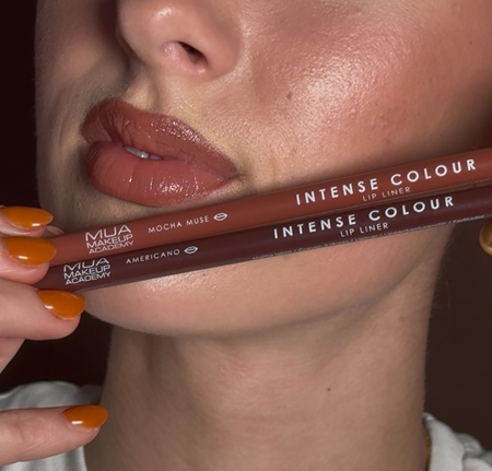 MUA Makeup Academy Intense Colour crayon lèvres précision