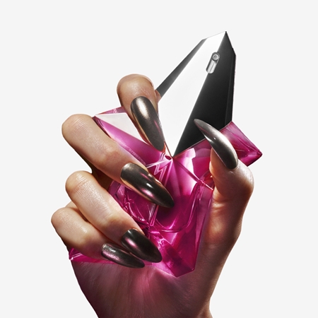 Mugler Angel Nova Eau de Parfum recargable para mujer