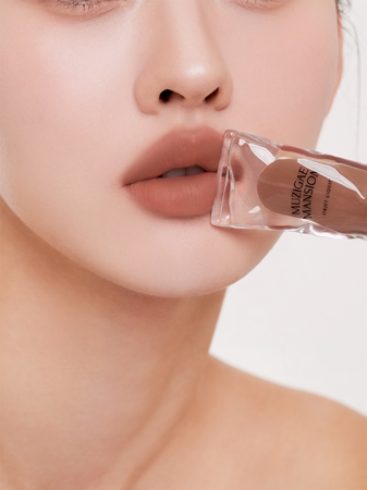 MUZIGAE MANSION Objet Liquid Long-Lasting Liquid Lipstick with matt effect
