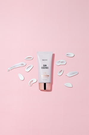 Nacific Sun Essence feuchtigkeitsspendendes Schutzserum mit beruhigender Wirkung