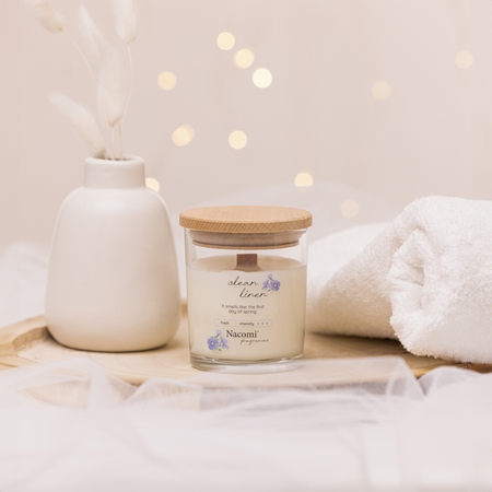 Nacomi Soy Candle Home Fragrances scented candle with wooden wick