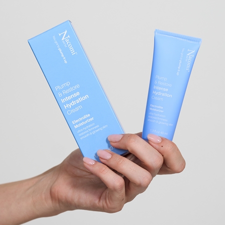 Nacomi Next Level Plump & Restore Moisture Recovery Cream to brighten and smooth the skin