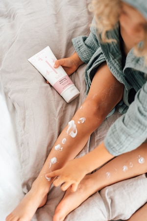 Naif Baby & Kids Body Lotion zjemňující tělové mléko pro děti