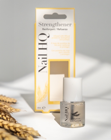 Nail HQ Essentials Strengthener lak za krepitev nohtov